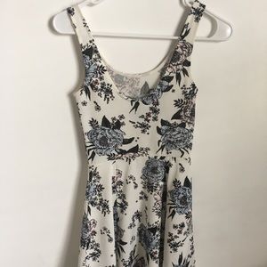 sleeveless floral pattern h&m dress